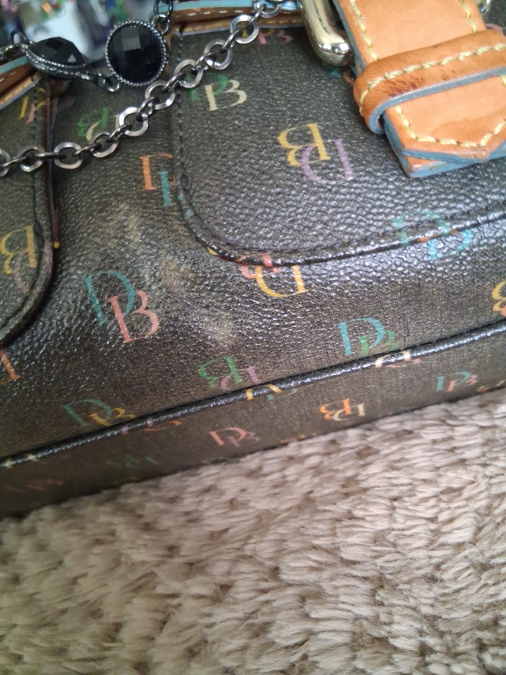 Dooney & Bourke Brown Logo Shoulder Bag with Tan Trim and Chain Detail - Picture 4 of 16
